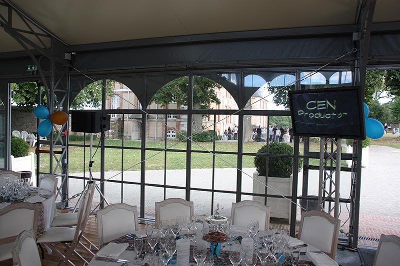 CEN PRODUCTION - tonnelle vue sur domaine