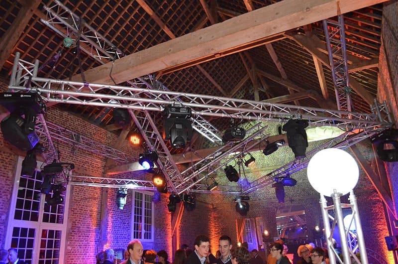 CEN PRODUCTION - structure aérienne laser et spot
