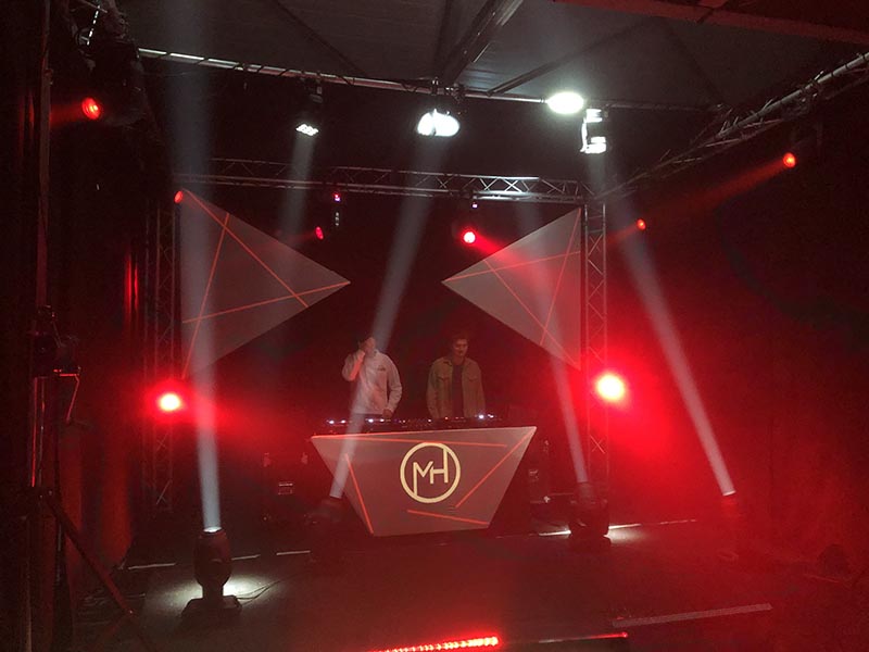 CEN PRODUCTION -  scène dj rouge