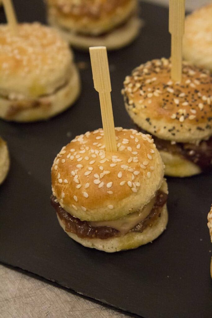 CEN PRODUCTION -  cheeseburger