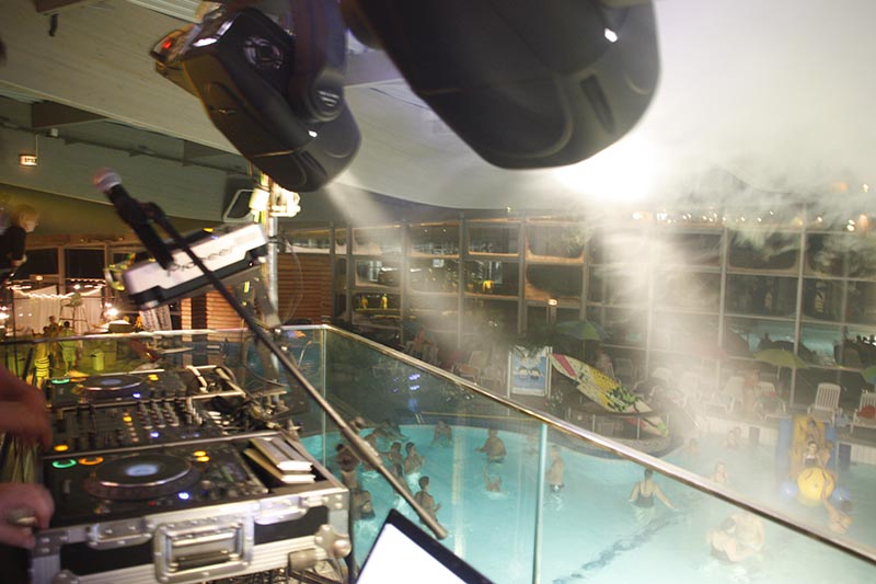 CEN PRODUCTION - pool party
