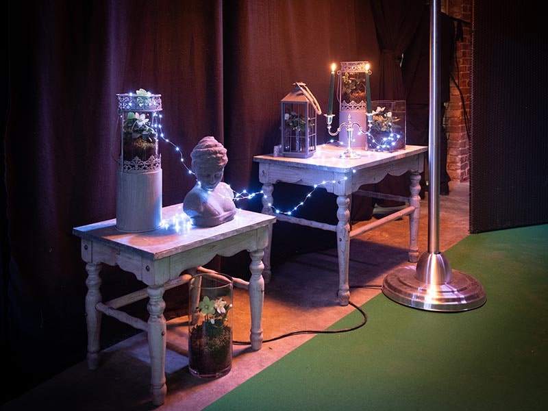 CEN PRODUCTION -  décoration sur petite table