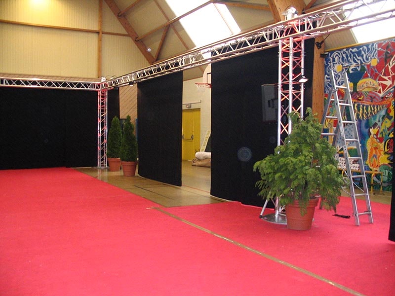 CEN PRODUCTION - structure et rideaux noirs